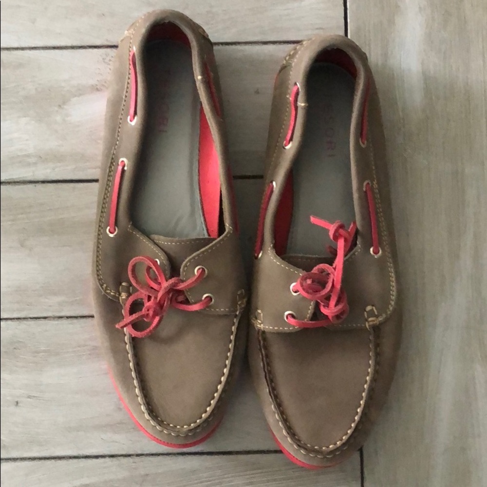 Gray and hot pink Tesori loafers